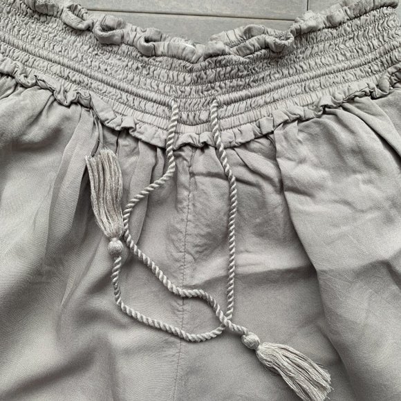 ARITZIA Wilfred Drapy Shorts 100% Modal - Picture 2 of 6